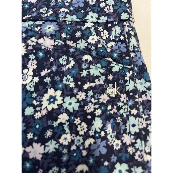 Calvin Klein Women's Shorts Blue Floral Print Size 14 - Picture 4 of 5